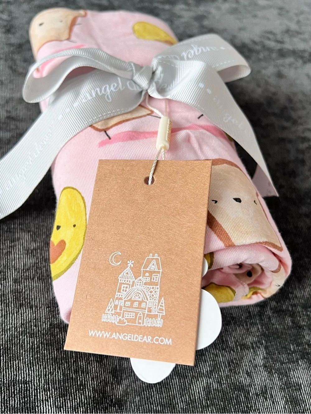 NWT Angel Dear Bamboo Avocado Toast Swaddle